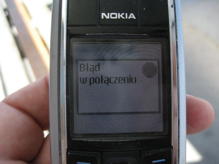 IMG_3029.JPG - Nie tylko zresztą policja miała problem z tłumami. Wysiadła również sieć Plusa (inne? nie wiem). Każda próba zadzwonienia kończyła się takim oto komunikatem